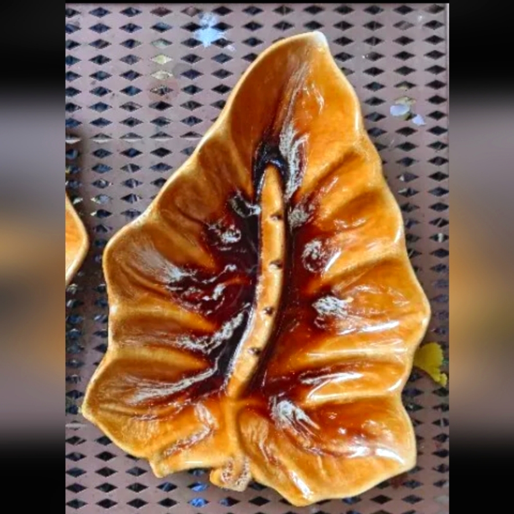 60s Wade of California USA pottery 10 1/2" Drip Glaze Autumn Fall Leaf Ashtray